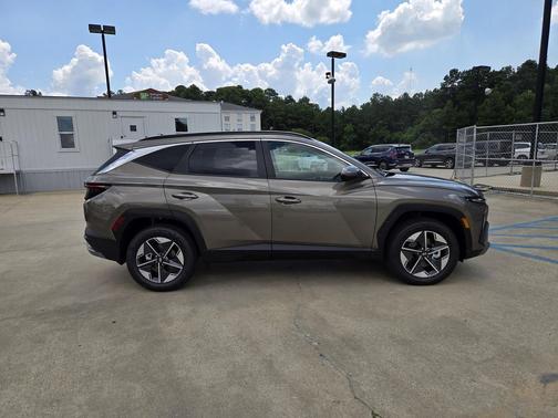 Cashmere Bronze 2025 Hyundai TUCSON Hybrid SEL Convenience