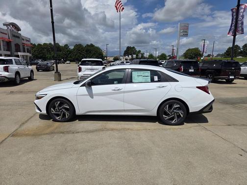 2025 Hyundai ELANTRA HEV SEL Sport