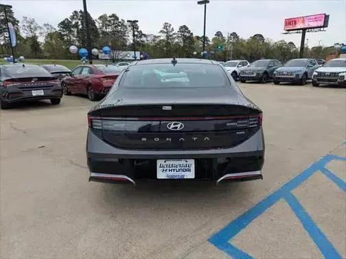 2025 Hyundai SONATA Hybrid Limited