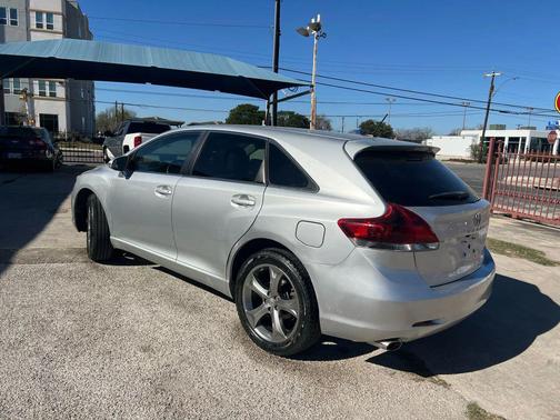 2014 Toyota Venza LE