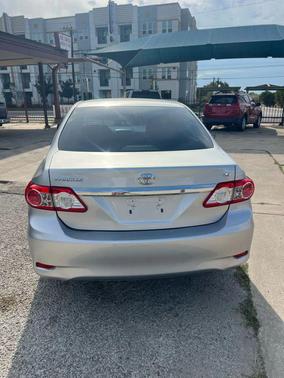 2011 Toyota Corolla LE