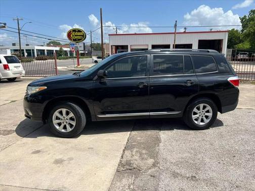 2011 Toyota Highlander SE