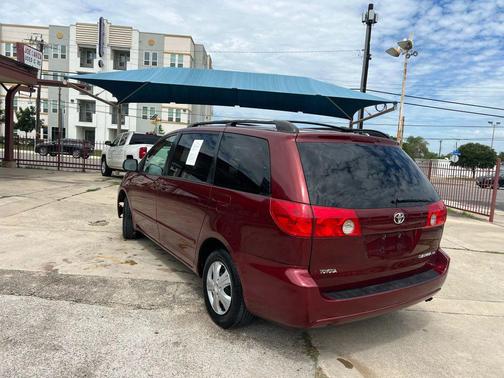 2008 Toyota Sienna LE