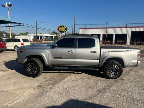 2017 Toyota Tacoma SR5