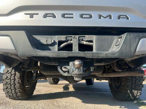 2017 Toyota Tacoma SR5