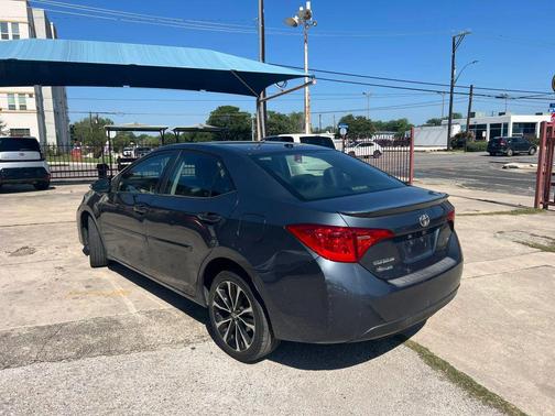 Blue 2017 Toyota Corolla SE