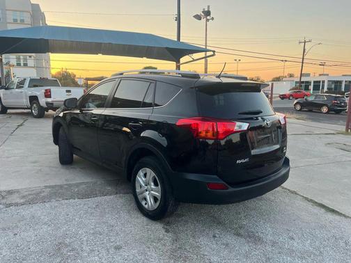 2013 Toyota RAV4 LE