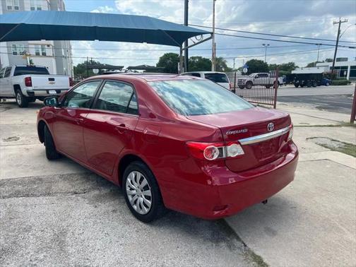 2013 Toyota Corolla LE