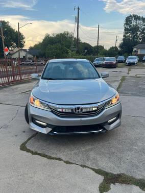 Lunar Silver Metallic 2017 Honda Accord EX