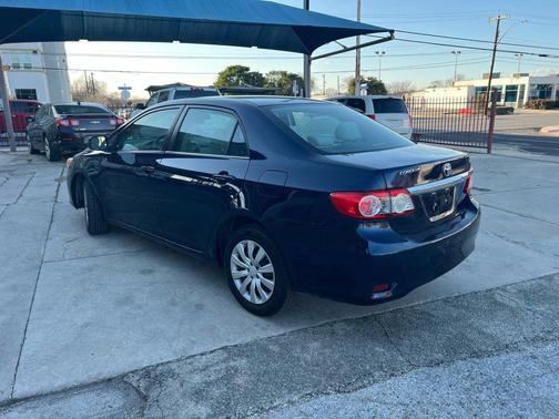 2013 Toyota Corolla LE