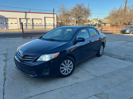 2013 Toyota Corolla LE