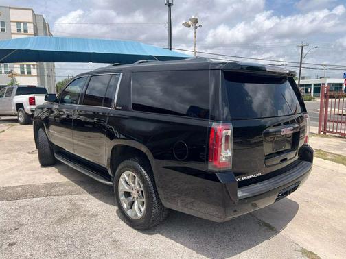 2016 GMC Yukon XL SLE