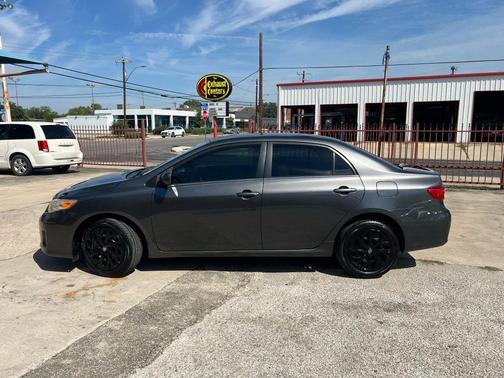 2013 Toyota Corolla LE Special Edition