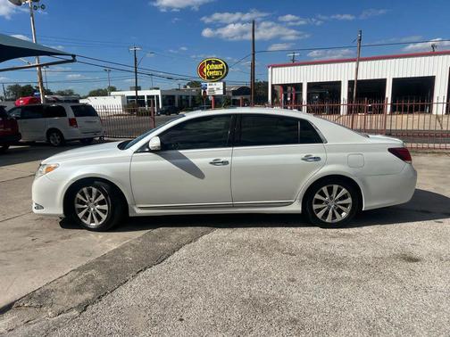 2011 Toyota Avalon Limited
