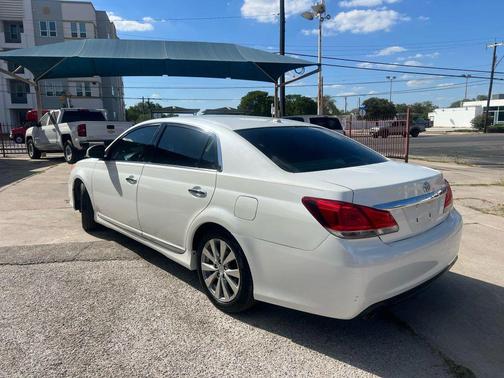 2011 Toyota Avalon Limited