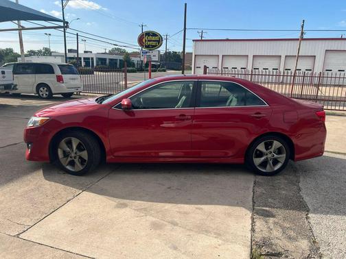 Barcelona Red Metallic 2014 Toyota Camry SE Sport