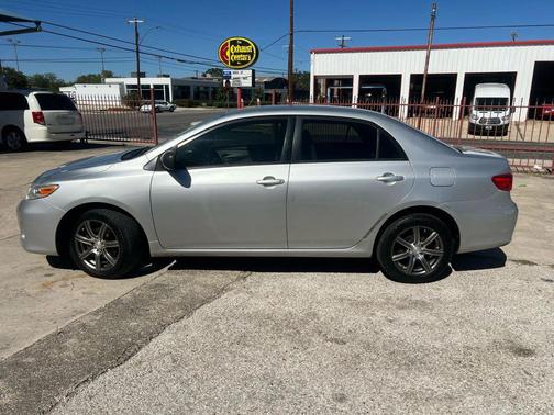 2012 Toyota Corolla LE