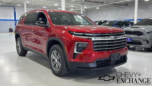 2025 Chevrolet Traverse LT