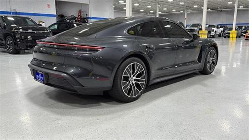 2022 Porsche Taycan Base