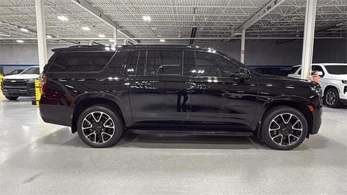 2023 Chevrolet Suburban RST