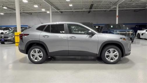 2025 Chevrolet Trax LS