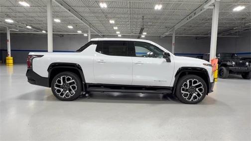 2025 Chevrolet Silverado EV RST