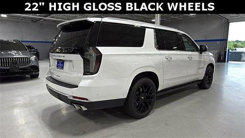 2025 Chevrolet Suburban 4WD High Country