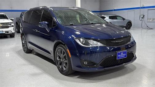 2020 Chrysler Pacifica Touring-L Plus