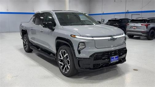 2025 Chevrolet Silverado EV RST