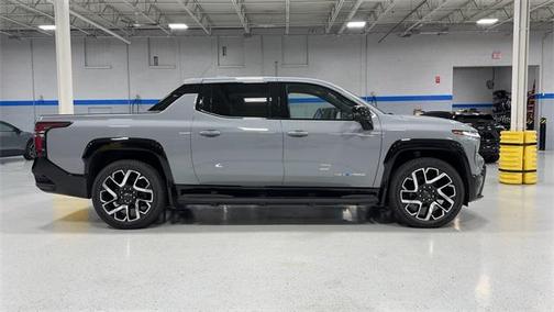 2025 Chevrolet Silverado EV RST
