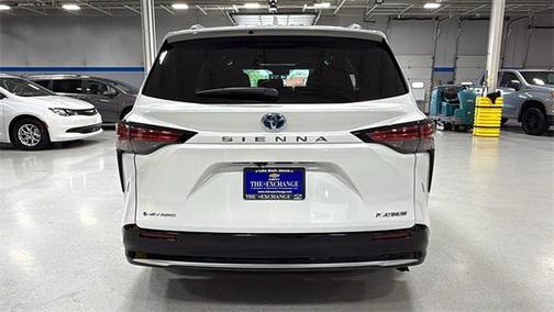 2025 Toyota Sienna Platinum 7 Passenger