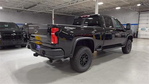2025 Chevrolet Silverado 2500 4WD Crew Cab Standard Bed ZR2