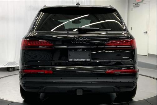 2022 Audi Q7 Prestige 55 TFSI quattro Tiptronic