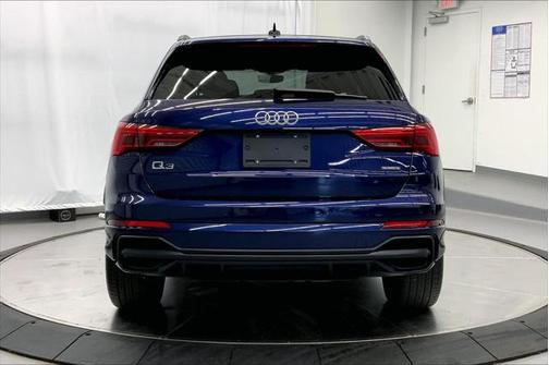 2022 Audi Q3 Premium Plus 45 TFSI S line quattro Tiptronic