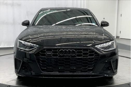 2023 Audi A4 Premium Plus 45 TFSI S line quattro S tronic