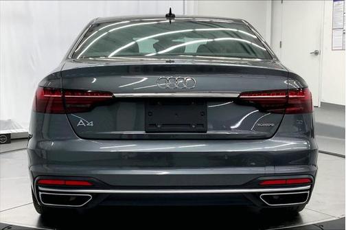 2023 Audi A4 Premium Plus 45 TFSI S line quattro S tronic