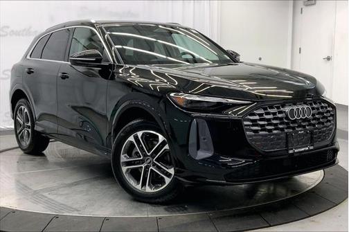 2025 Audi Q5 Premium TFSI quattro S tronic