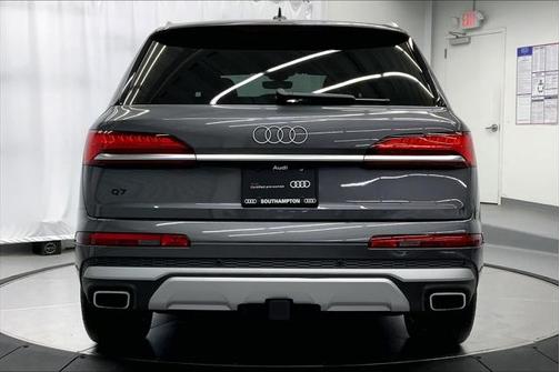 2025 Audi Q7 Premium Plus 55 TFSI quattro Tiptronic