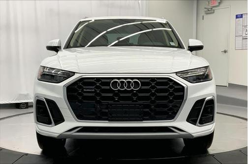 2022 Audi Q5 Premium 55 TFSI e S line quattro S tronic