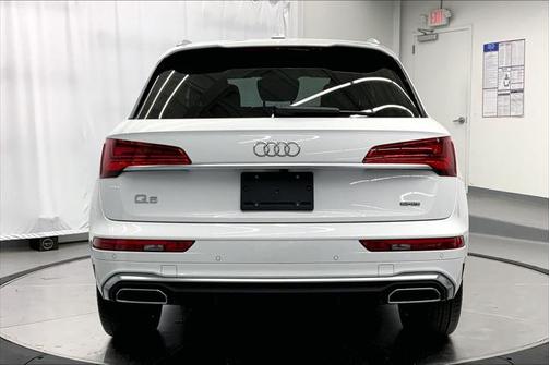 2022 Audi Q5 Premium 55 TFSI e S line quattro S tronic