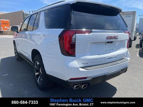 2025 GMC Yukon 4WD AT4