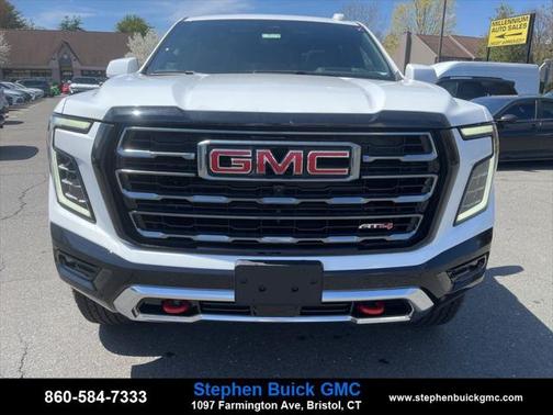 2025 GMC Yukon 4WD AT4