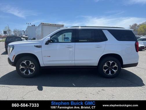 2025 GMC Yukon 4WD AT4