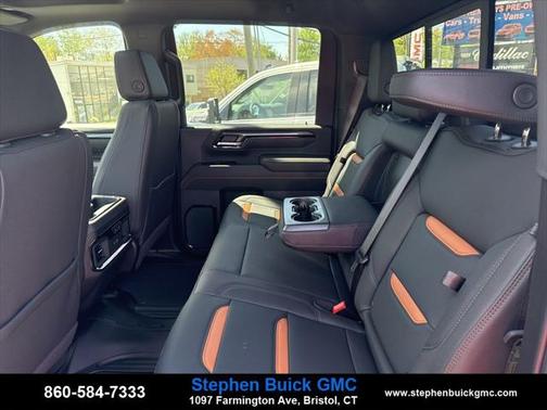 2025 GMC Sierra 2500 AT4