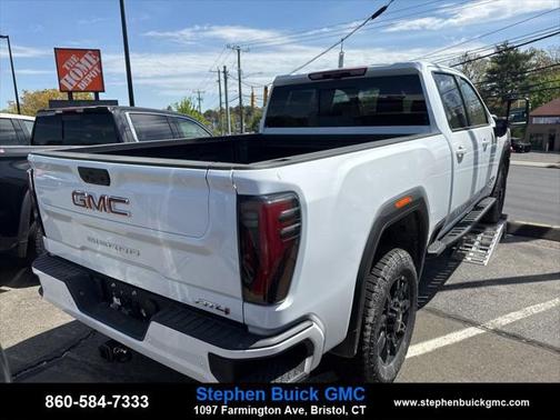 2025 GMC Sierra 2500 AT4