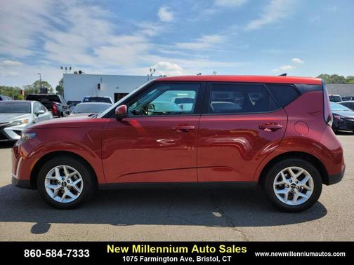 2023 Kia Soul LX