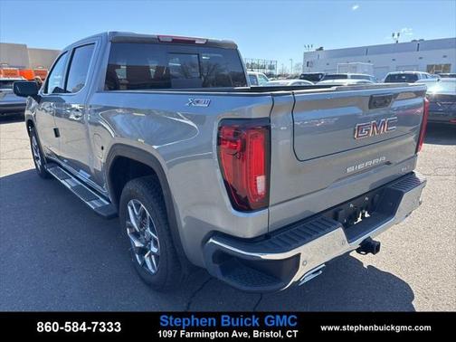 2025 GMC Sierra 1500 SLT