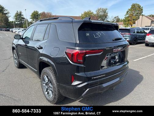 2026 GMC Terrain AWD AT4