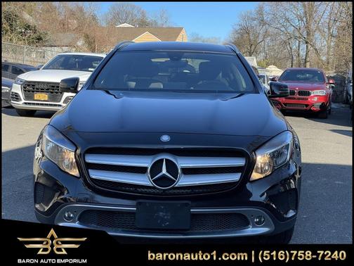 2017 Mercedes-Benz GLA 250 Base 4MATIC for sale in Roslyn, NY - image 12
