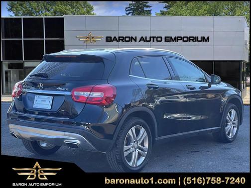 2017 Mercedes-Benz GLA 250 Base 4MATIC for sale in Roslyn, NY - image 4